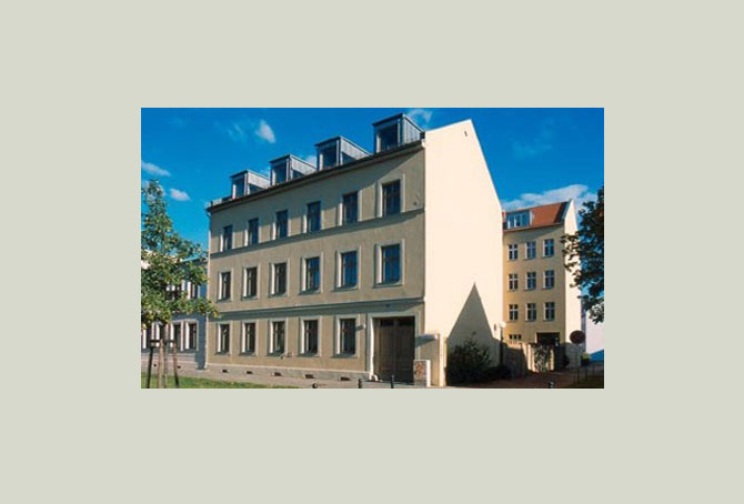 Privates Institut Bau und Invest - Ulrich Pröls – Grundstücks- und Projektentwickler in München, Berlin und Potsdam